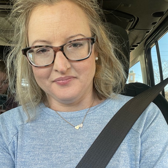 Meet your Posher, Jennifer - Picture 11 of 12